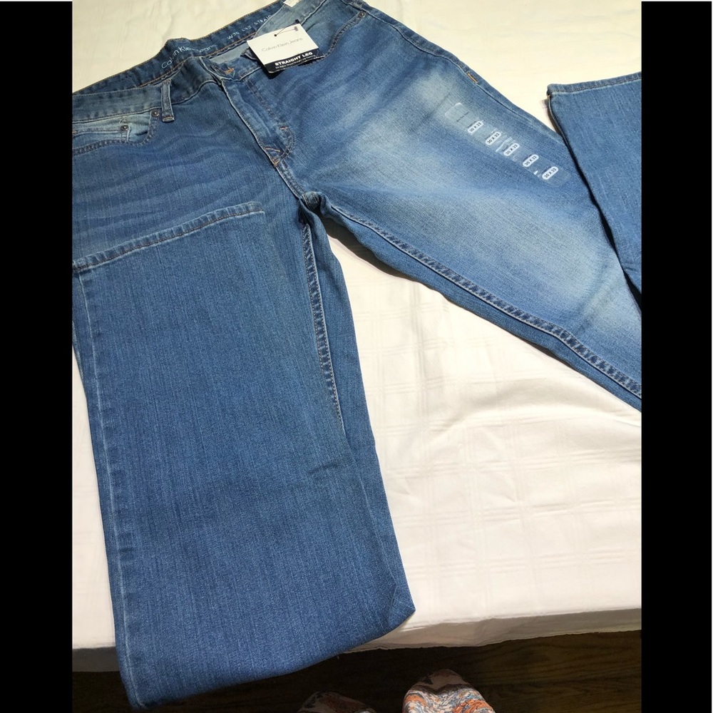 Calvin Klein Jeans. NWT.     Size 30/32